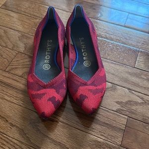 In brand new shape. Rothy’s red camo print